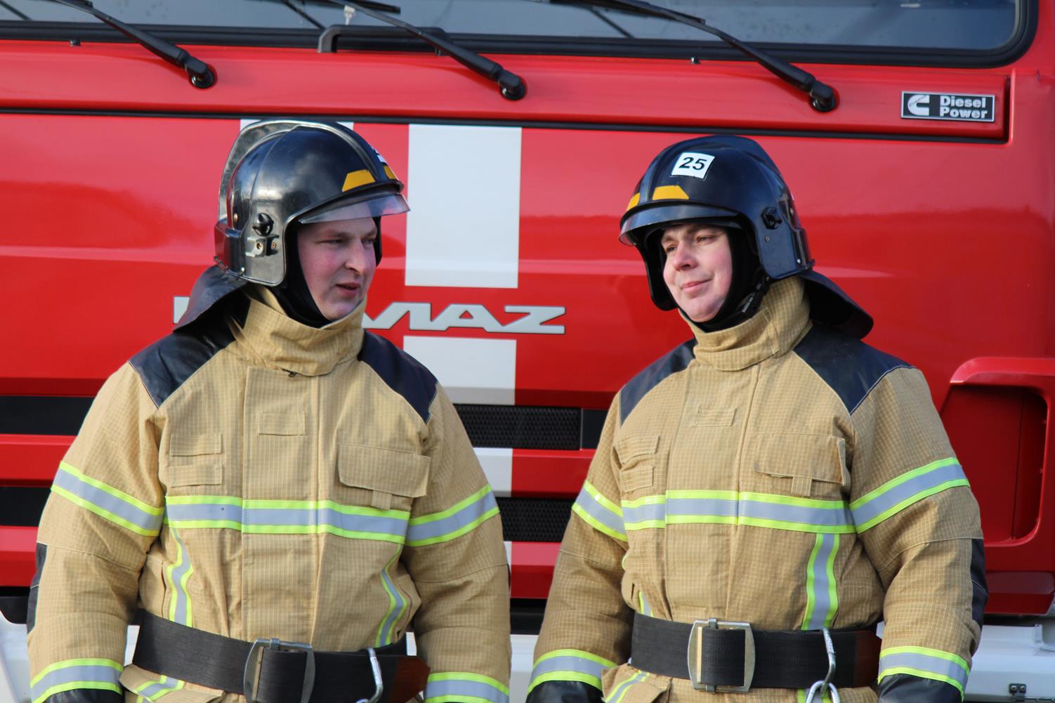 Новая техника поступила на службу нижегородским пожарным (ФОТО) - фото 4