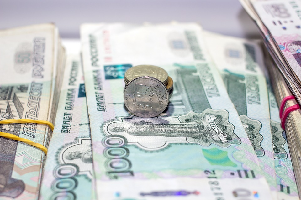 На повышение зарплат нижегородским бюджетникам направлено 4,2 млрд рублей