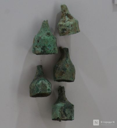 Монеты, украшения и боевые топоры: фоторепортаж с выставки археологических находок в Нижнем Новгороде - фото 93