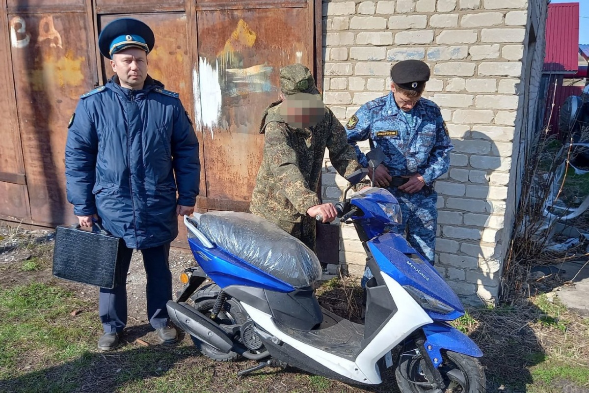 Конфискованные у пьяных нижегородцев машины и мопед передали на СВО - фото 1