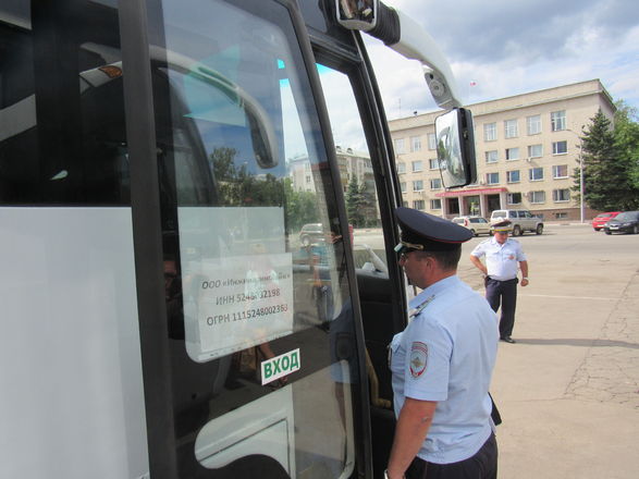 В Нижнем Новгороде обнаружили неисправность тормозов в автобусе для перевозки детей (ФОТО) - фото 2