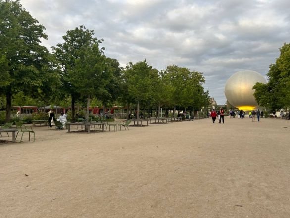 Восторг, бомжи и невкусная еда: нижегородка рассказала об удивительном путешествии в Париж - фото 34