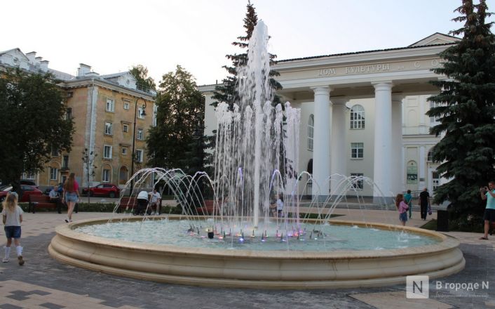 Опубликованы фото обновленного сквера с фонтаном в Нижнем Новгороде - фото 39