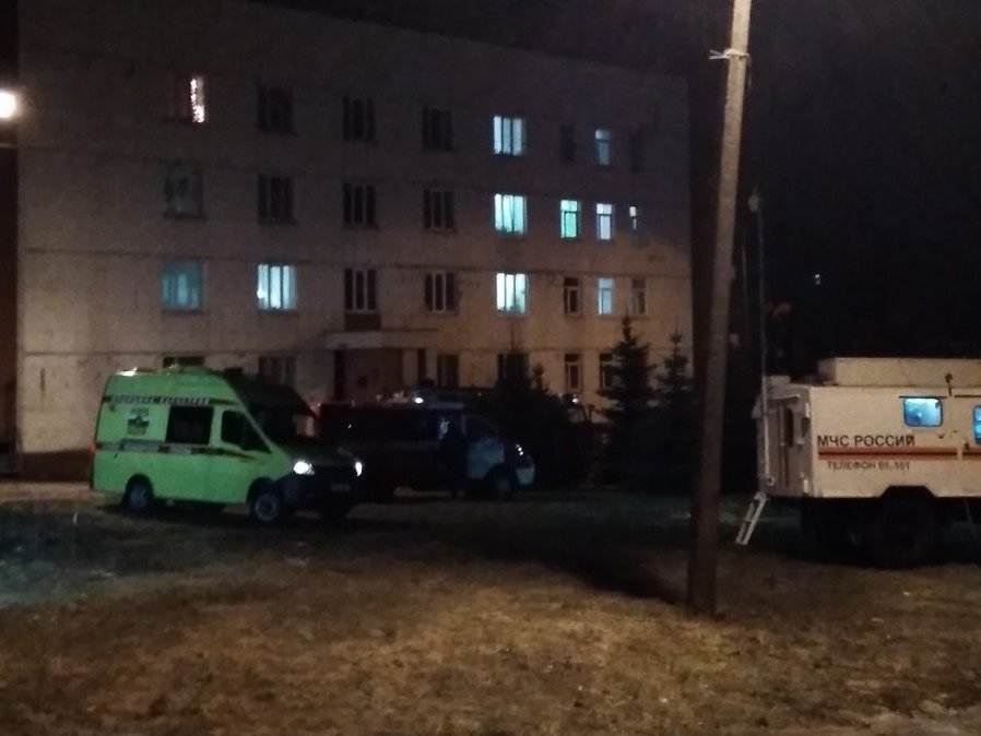 Более 140 человек эвакуировали из психбольницы № 1 в Нижнем Новгороде из-за пожара - фото 1
