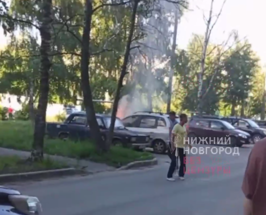 Иномарка загорелась в Сормовском районе 17 июля - фото 1