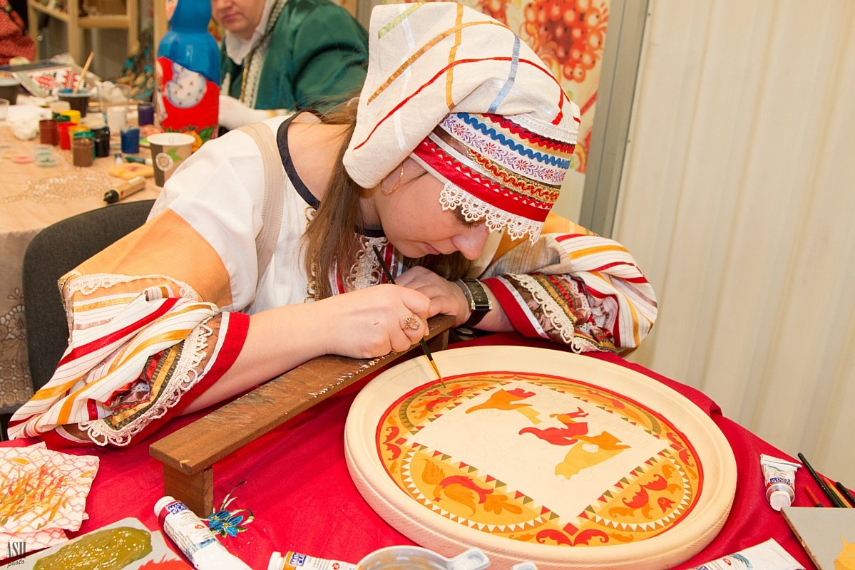 Народных художественных ремесел. Мастера народных промыслов.