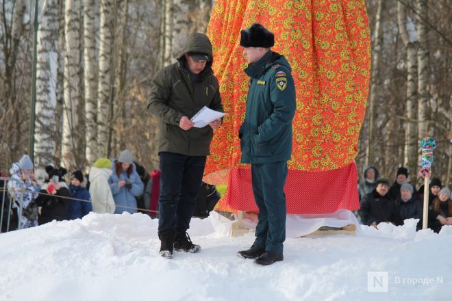 С блинами и в сугробах: как прошла Масленица в Нижнем Новгороде — фоторепортаж - фото 37