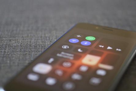 Как сохранить заряд батареи смартфона: какие способы работают, а какие &mdash; миф