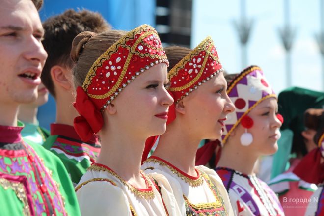 Масштабный гастрофест и концерты: как прошел День России в Нижнем Новгороде &mdash; фоторепортаж - фото 200