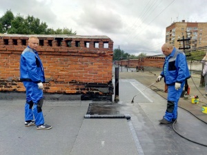 Ремонт кровель и систем теплоснабжения в Нижегородской области должен завершиться до конца сентября