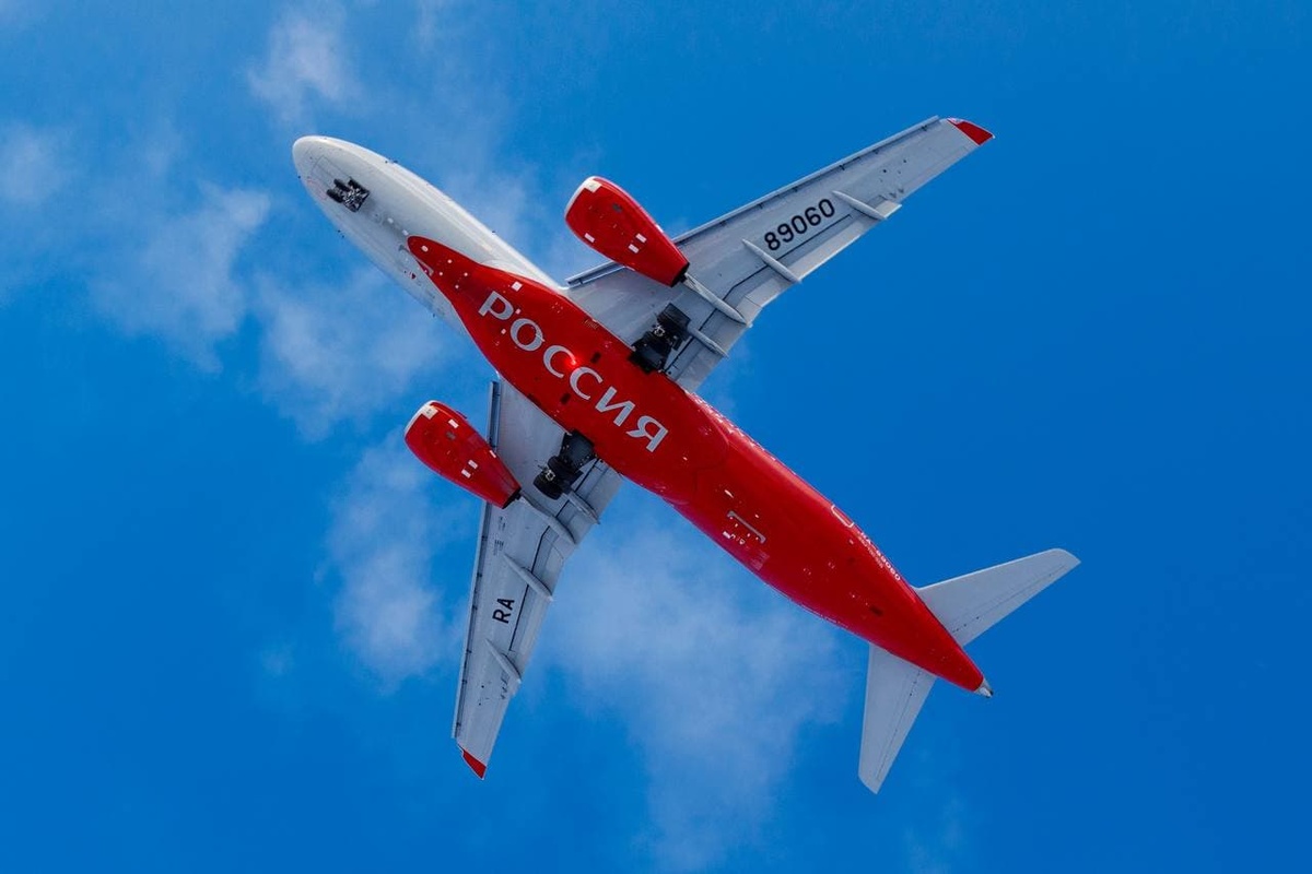 Самолет Superjet 100 назовут в честь Дзержинска - фото 1