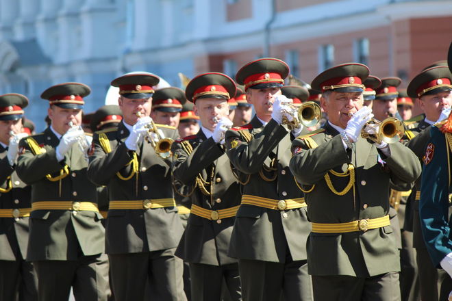 Парад в честь 73-й годовщины Победы прошел в Нижнем Новгороде (ФОТО) - фото 32