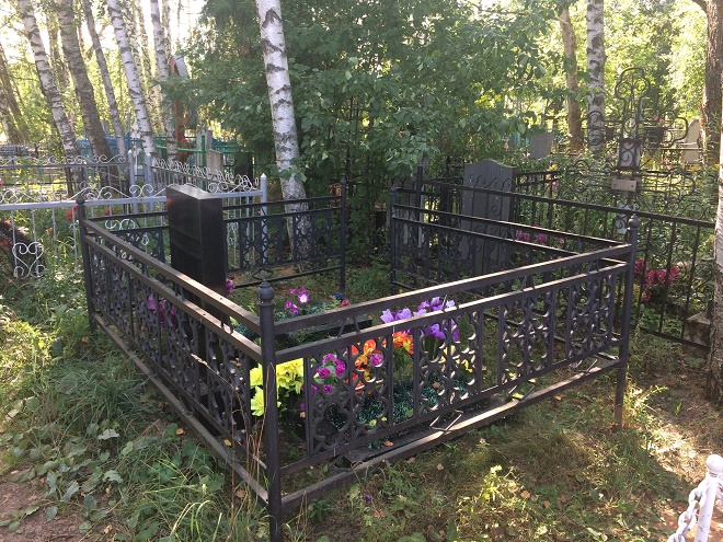 Вандалы разграбили кладбище под Арзамасом (ФОТО) - фото 2
