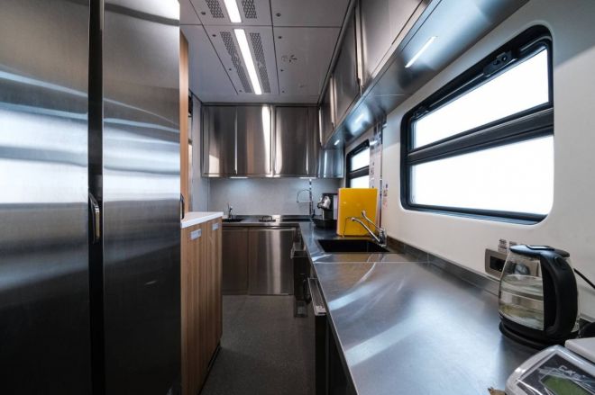 Опубликованы фото новых вагонов поезда &laquo;Нижегородец&raquo; с буфетом и душевыми - фото 2