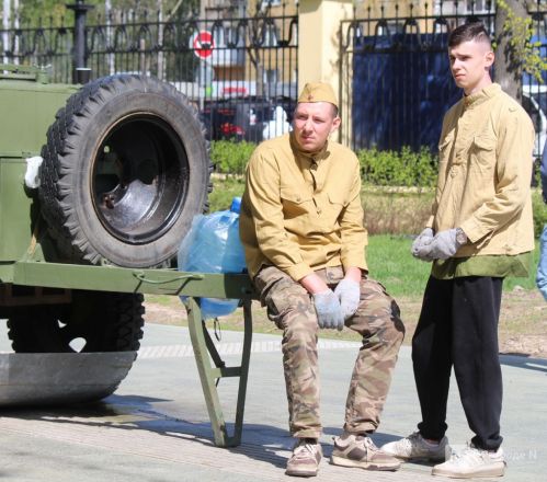 Без парада и салюта: как прошел День Победы в Нижнем Новгороде — фоторепортаж - фото 141