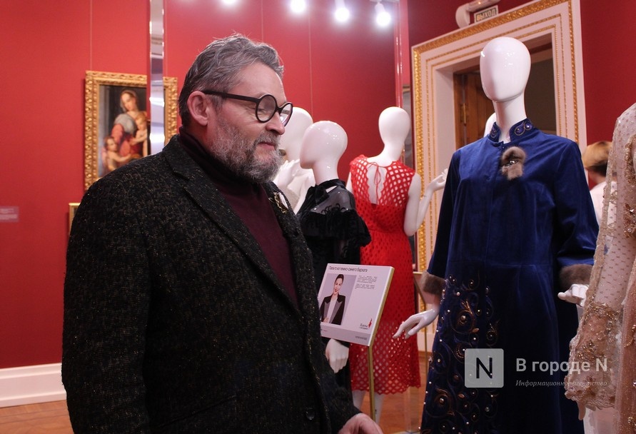 О чем рассказали платья: выставка костюмов с историей проходит в Нижнем Новгороде - фото 3