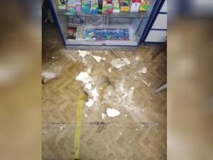 В борском почтовом отделении посыпался потолок