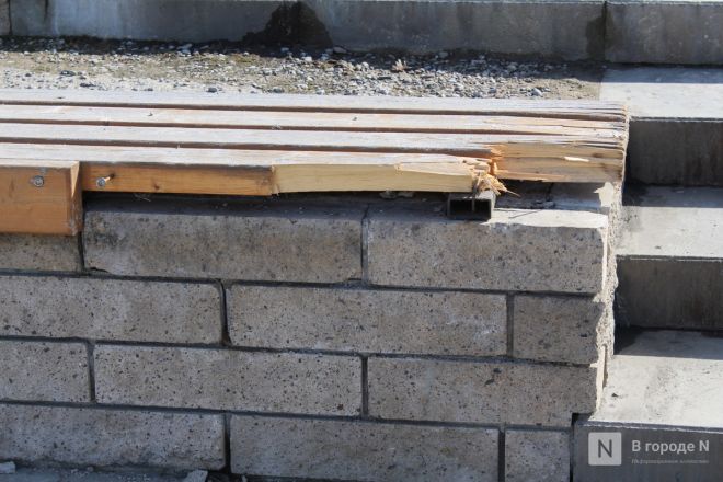 Трещит по швам: как выглядит центр Нижнего Новгорода после аномальной зимы — фоторепортаж - фото 138