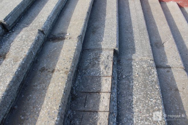 Трещит по швам: как выглядит центр Нижнего Новгорода после аномальной зимы — фоторепортаж - фото 70