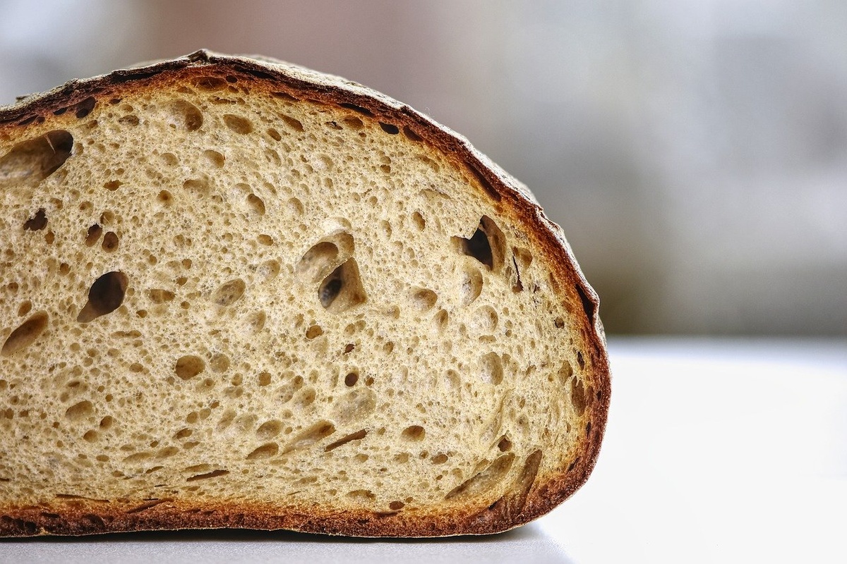 Нижегородская упаковщица хлеба упала на работе и сломала позвоночник - фото 1