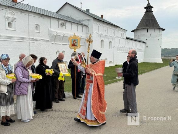 &laquo;Новая родина&raquo;. Переселенцы из недружественных стран побывали в Макарьевском монастыре &mdash; фоторепортаж - фото 46